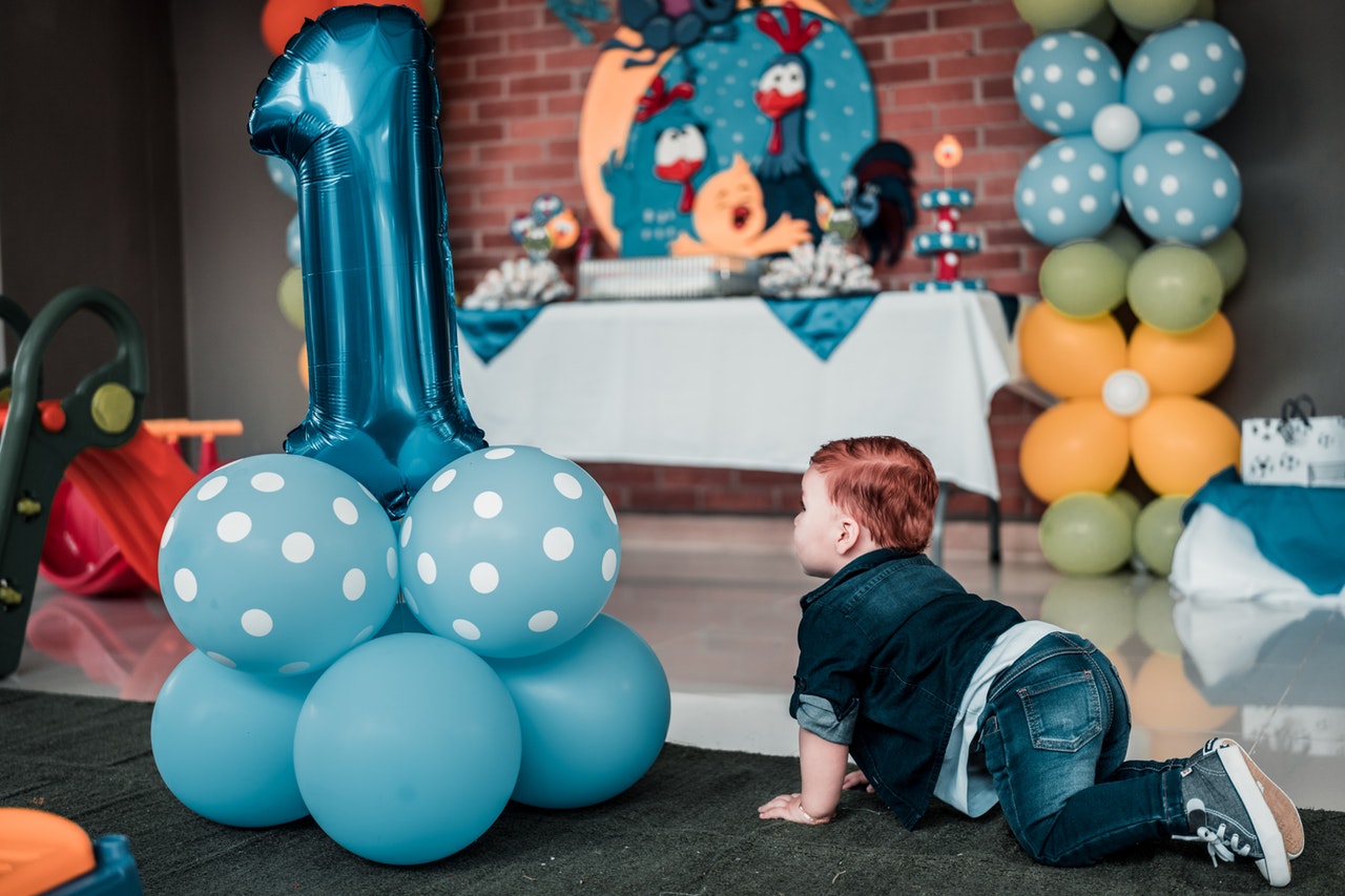 1st birthday party them ideas and how to make the party a success and not a failure